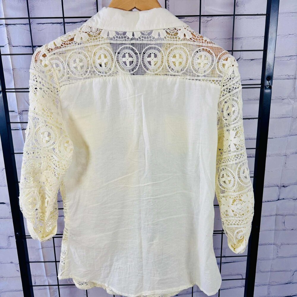 Mechant Cream Crochet Lace Button Front Shirt – Size M - Picture 5 of 8